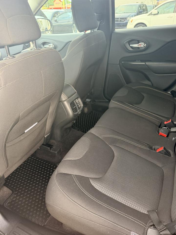 Jeep Cherokee 4WD 4dr Latitude 2016