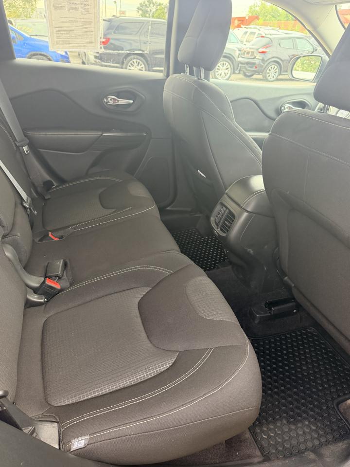 Jeep Cherokee 4WD 4dr Latitude 2016