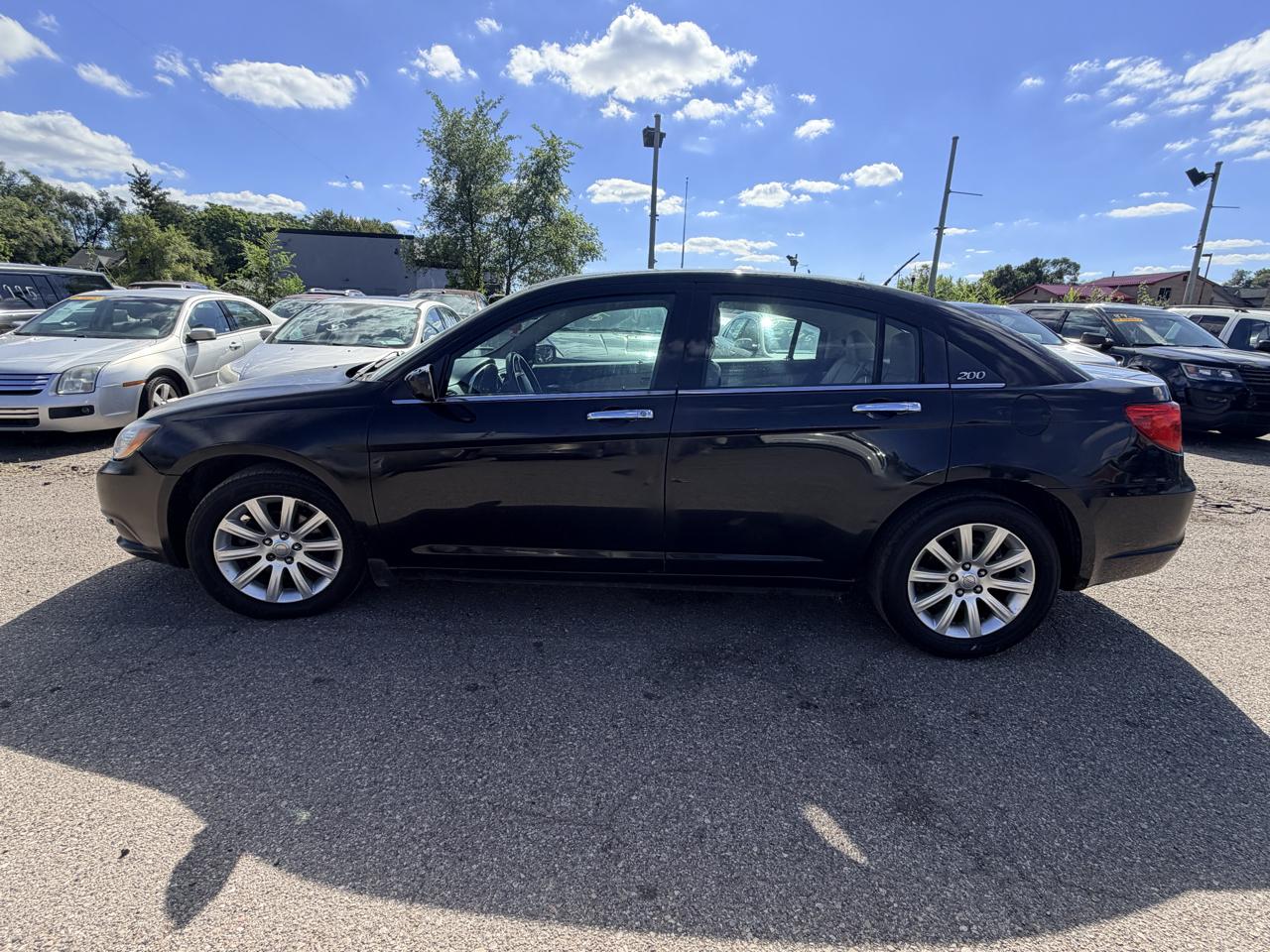 Chrysler 200 4dr Sdn Limited 2013