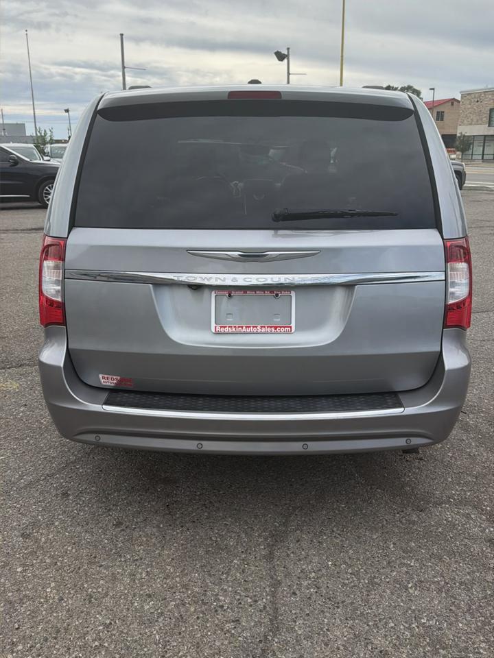Chrysler Town & Country 4dr Wgn Touring-L 2014