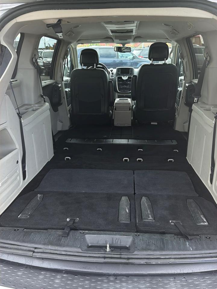 Chrysler Town & Country 4dr Wgn Touring-L 2014