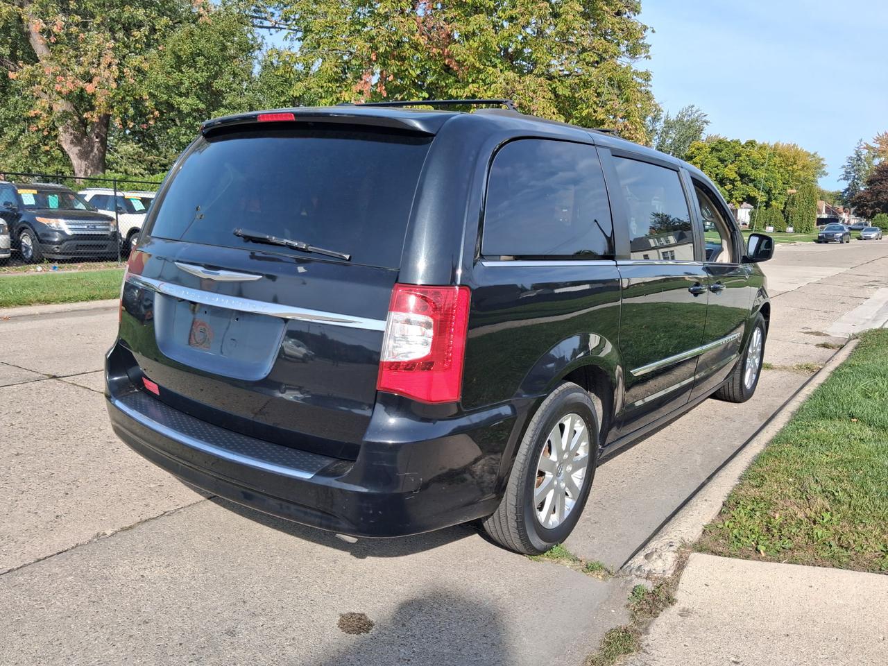 Chrysler Town & Country 4dr Wgn Touring 2014