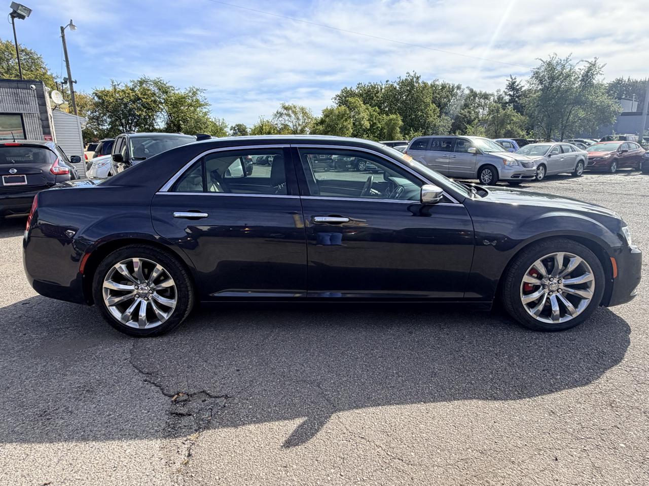 Chrysler 300 4dr Sdn 300C Platinum RWD 2015