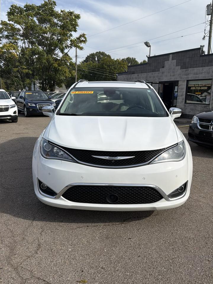 Chrysler Pacifica Limited FWD 2017