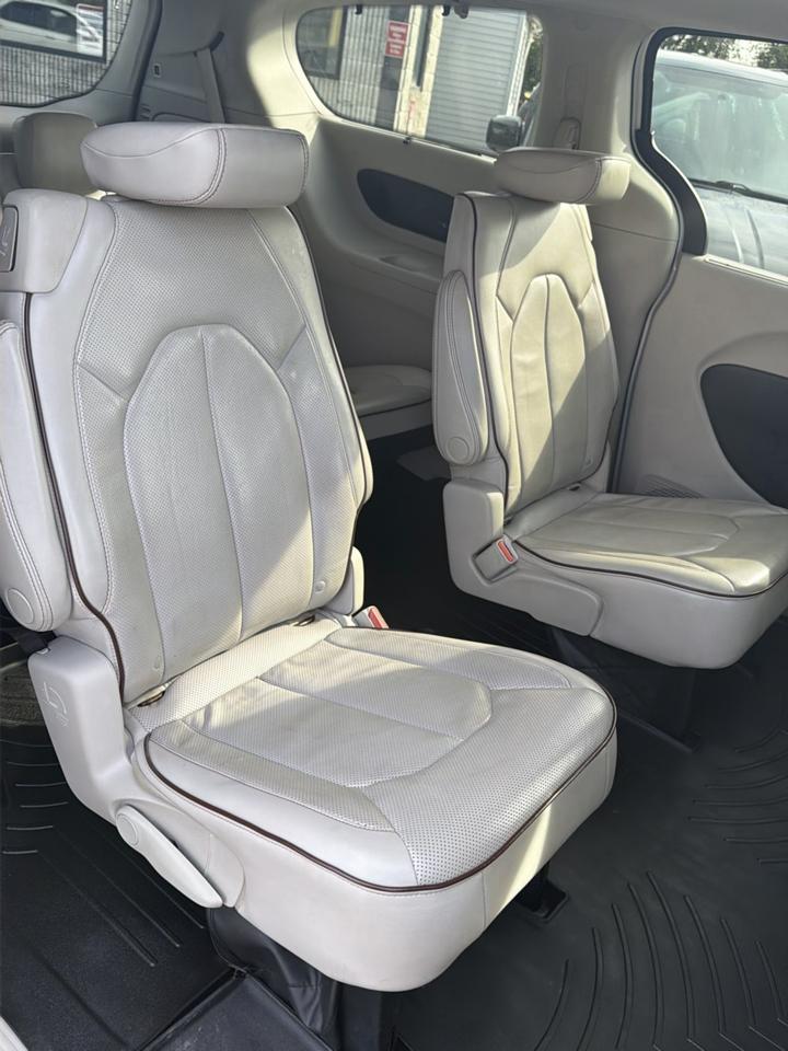 Chrysler Pacifica Limited FWD 2017