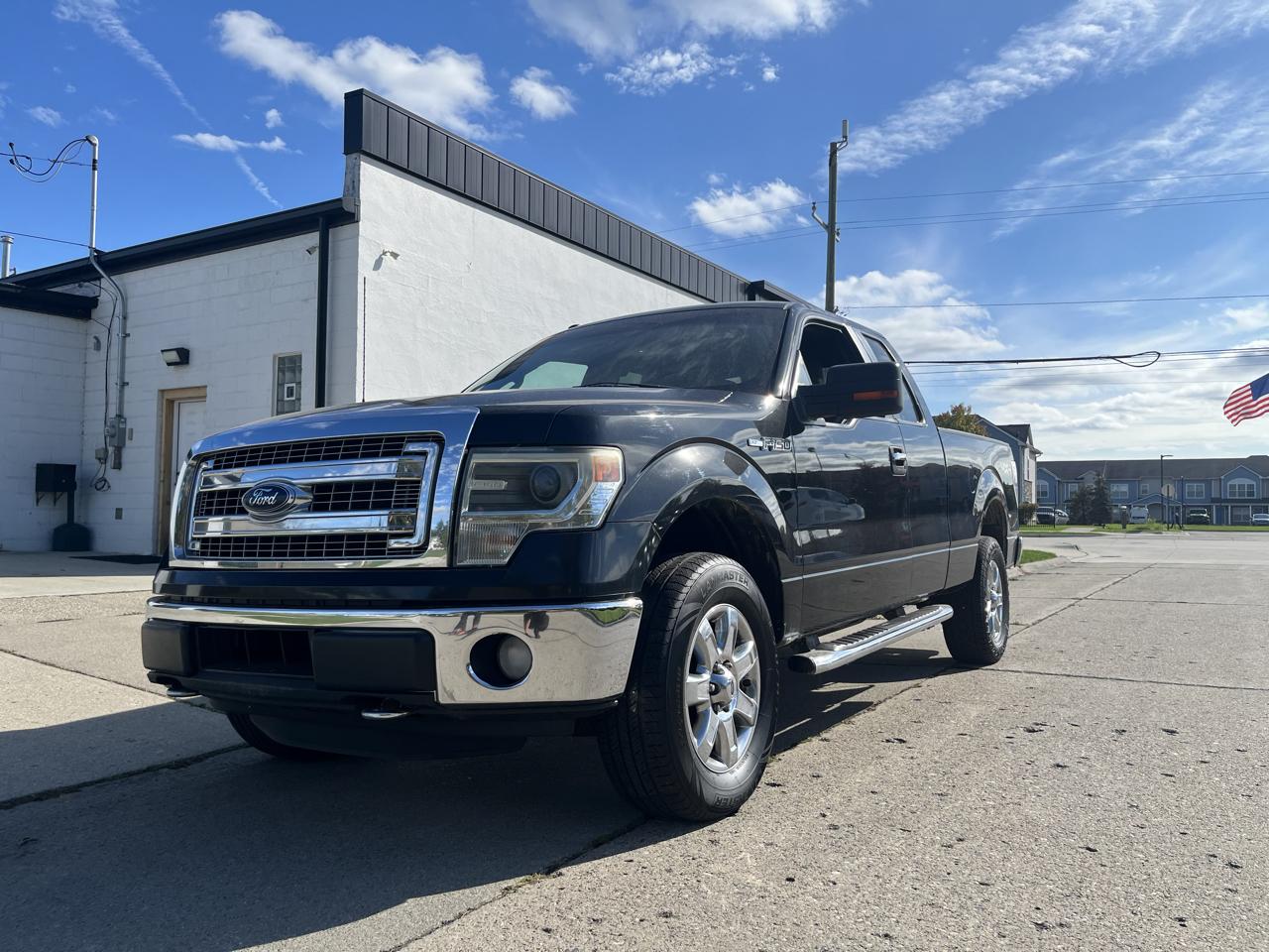 Ford F-150 4WD SuperCab 145" XLT 2010