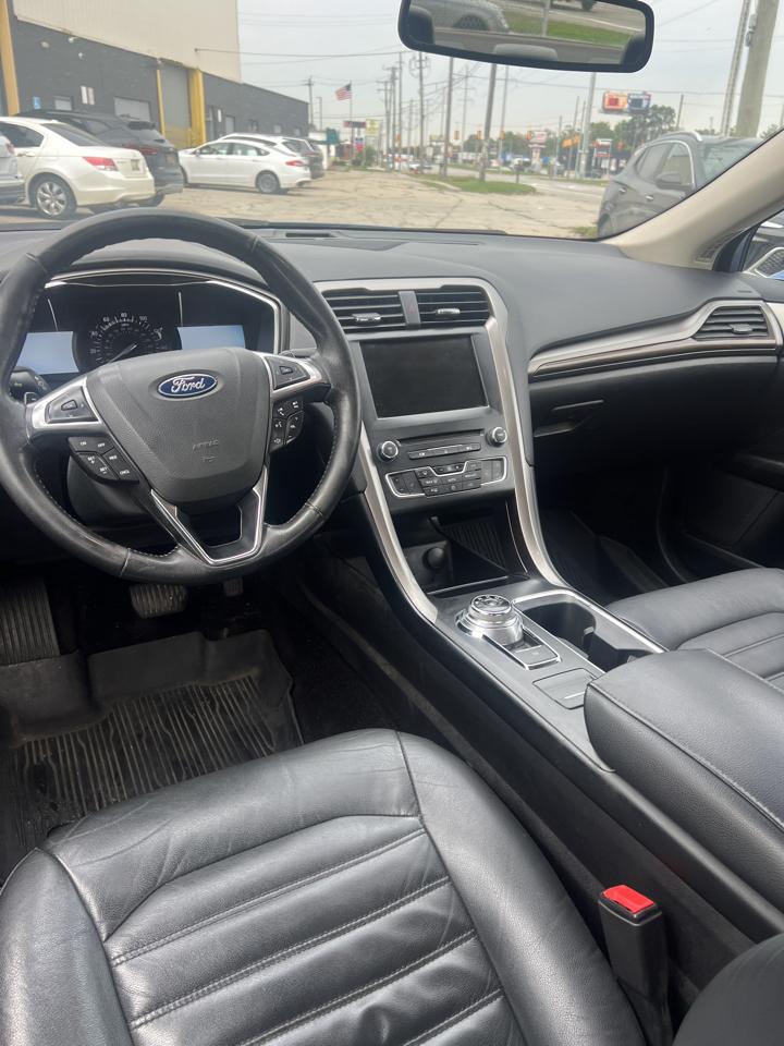 Ford Fusion SE FWD 2018