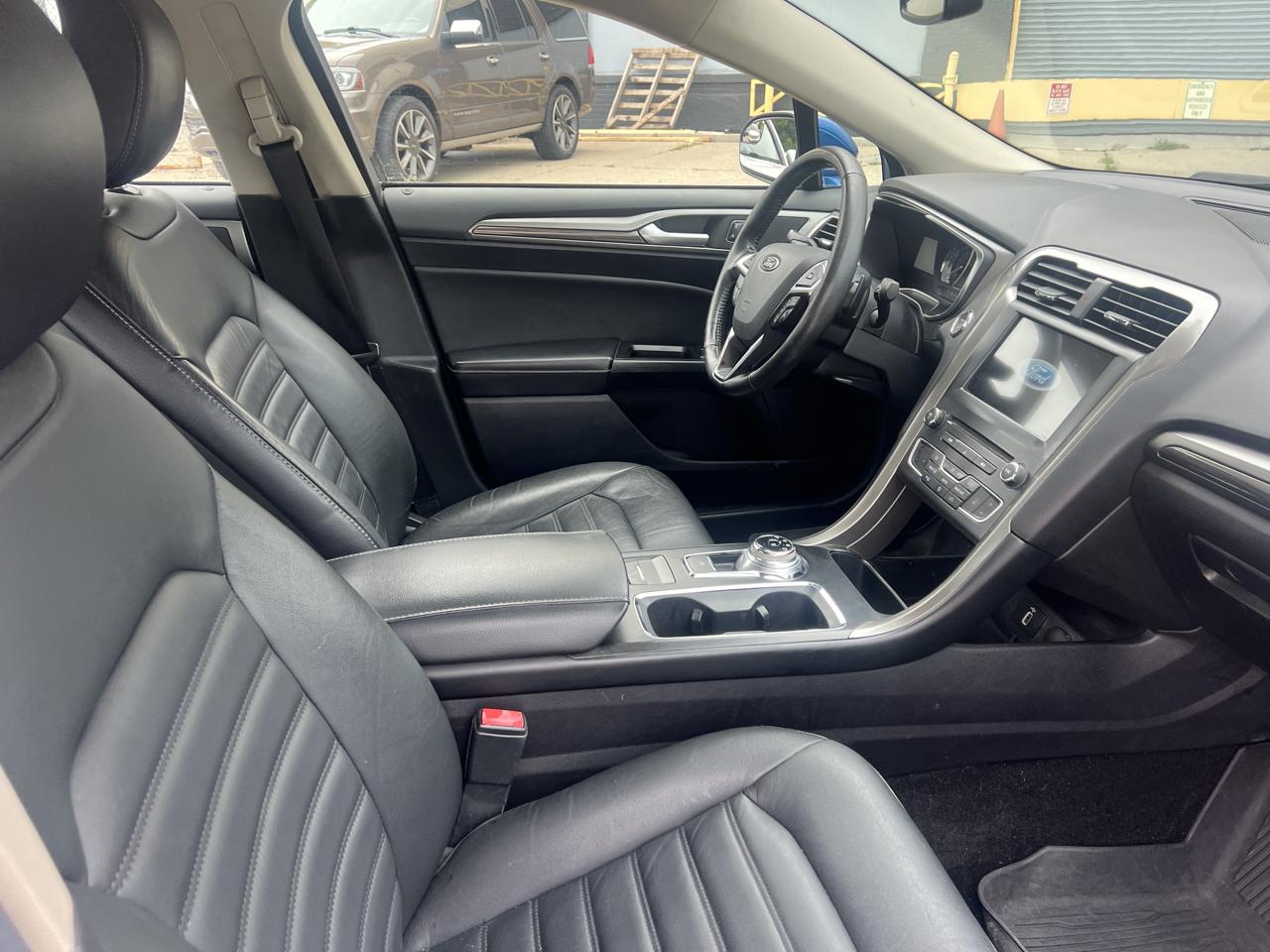 Ford Fusion SE FWD 2018