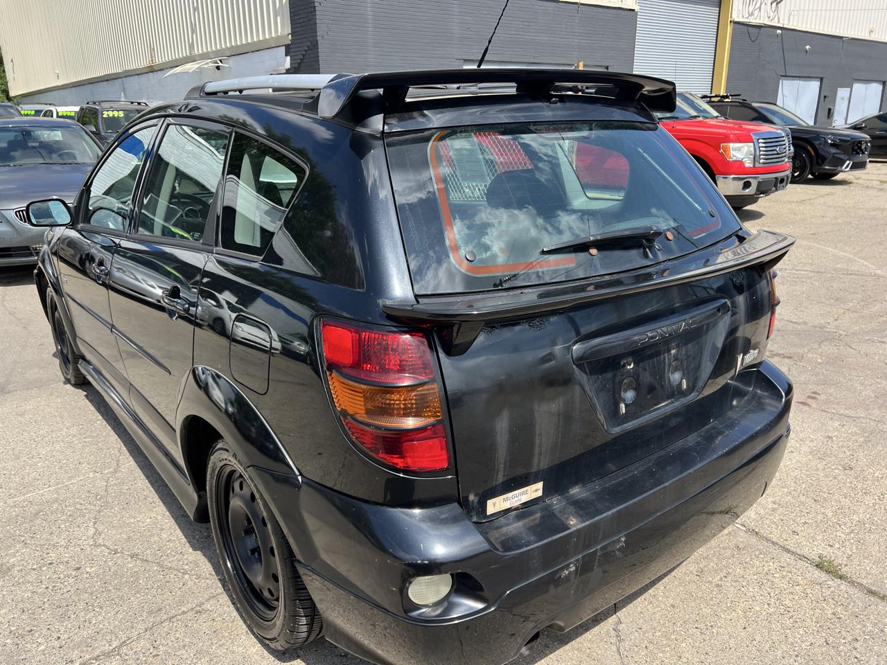 Pontiac Vibe 4dr HB 2004