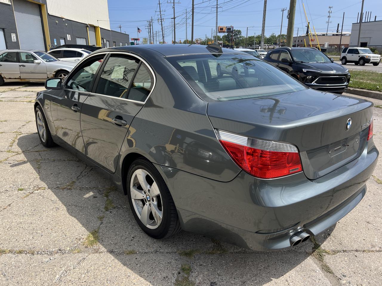 BMW 5 Series 4dr Sdn 525xi AWD 2007