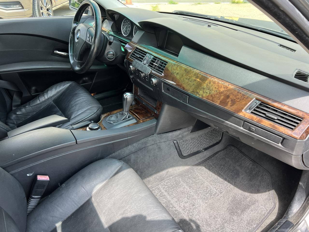 BMW 5 Series 4dr Sdn 525xi AWD 2007