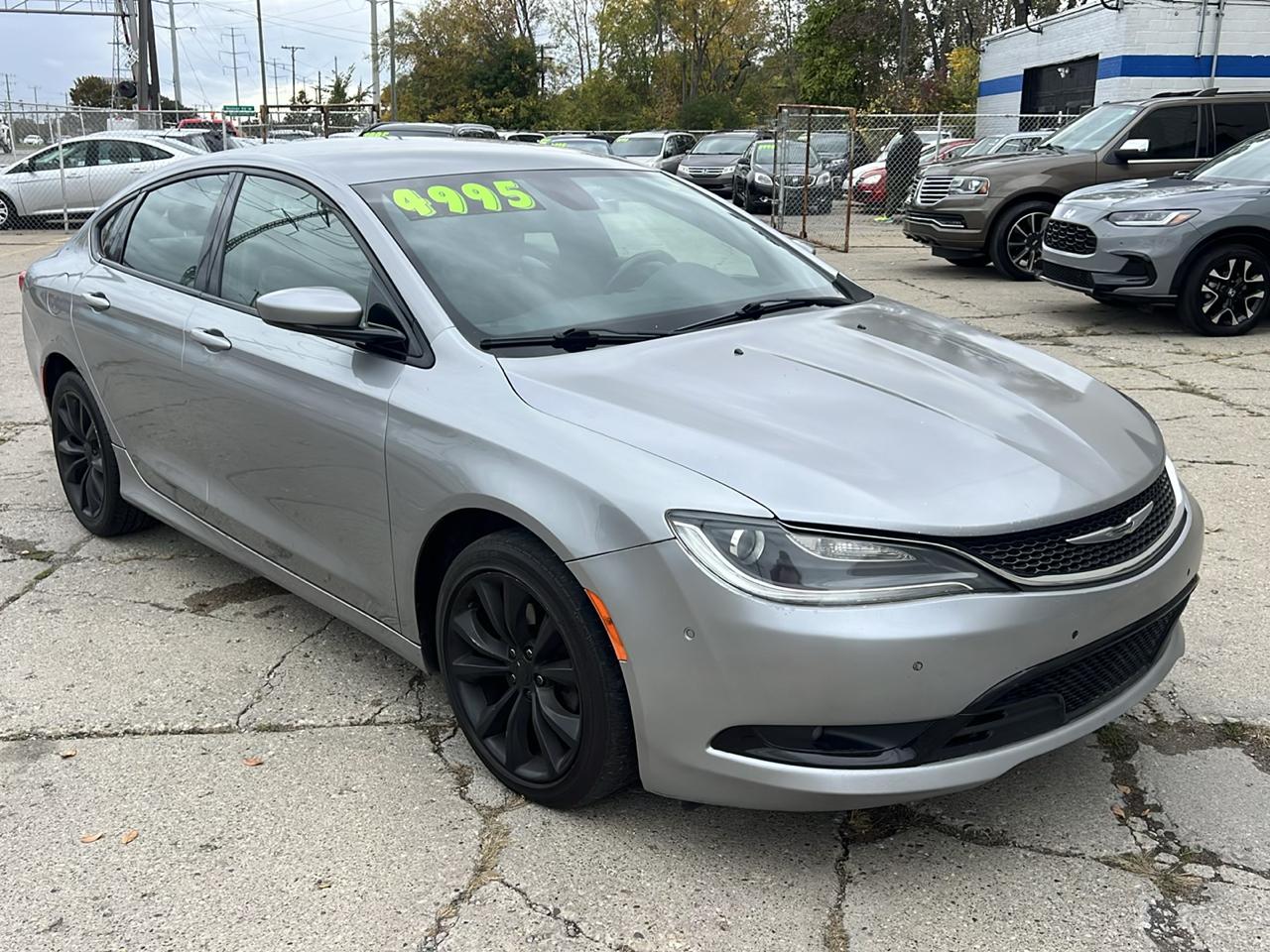 Chrysler 200 4dr Sdn S FWD 2016