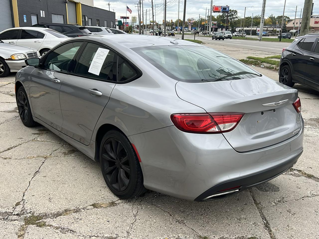 Chrysler 200 4dr Sdn S FWD 2016