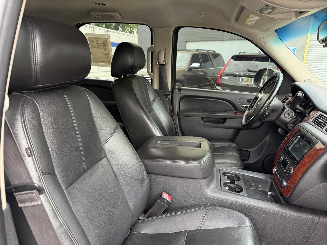 Chevrolet Tahoe 4WD 4dr 1500 LT 2013