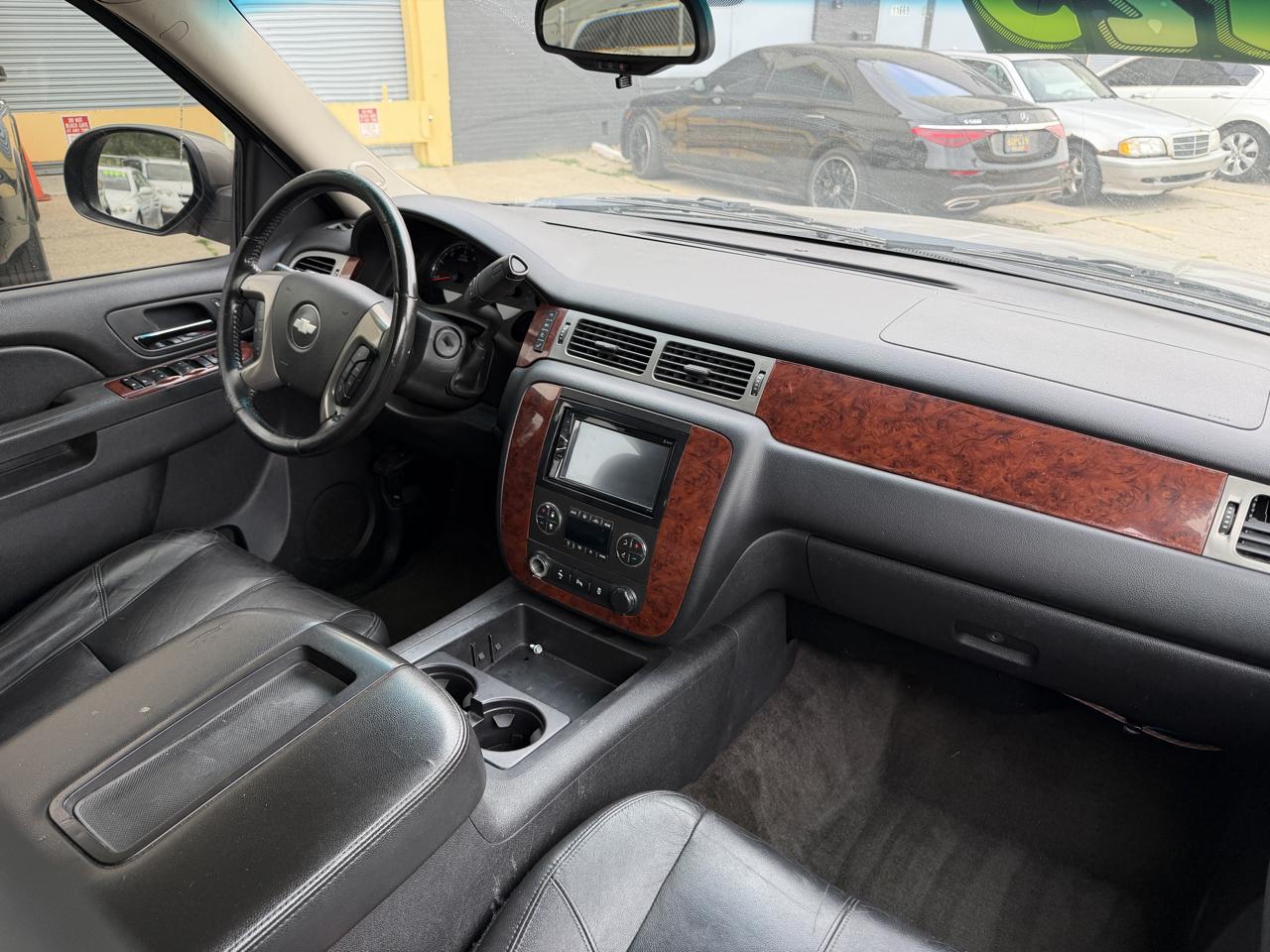 Chevrolet Tahoe 4WD 4dr 1500 LT 2013
