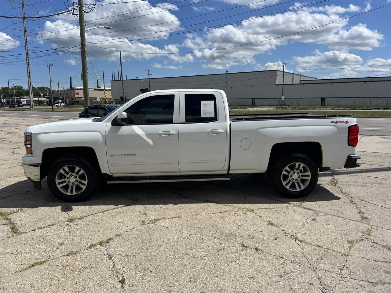 Chevrolet Silverado 1500 4WD Double Cab 143.5" LT w/1LT 2015