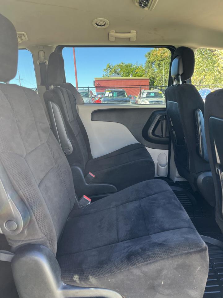 Dodge Grand Caravan 4dr Wgn SXT 2012