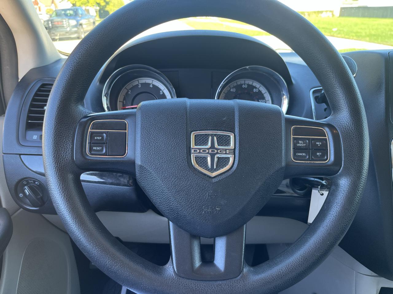 Dodge Grand Caravan 4dr Wgn SXT 2012