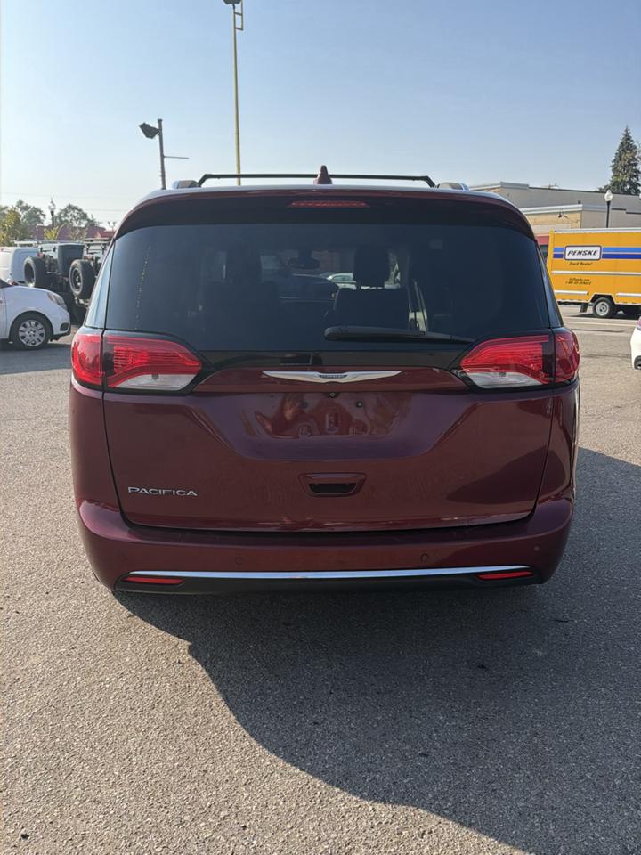 Chrysler Pacifica Touring-L Plus FWD 2017