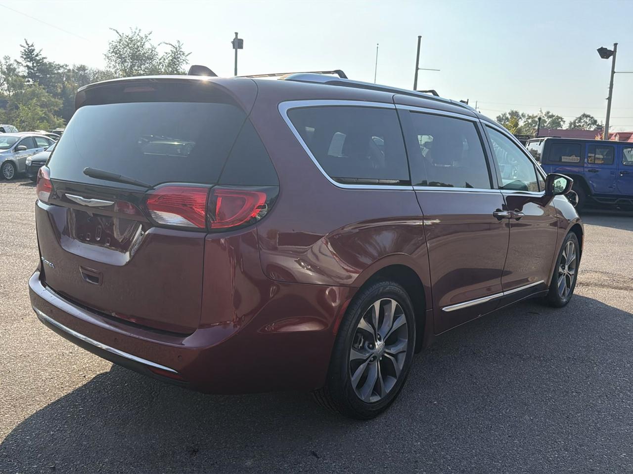 Chrysler Pacifica Touring-L Plus FWD 2017