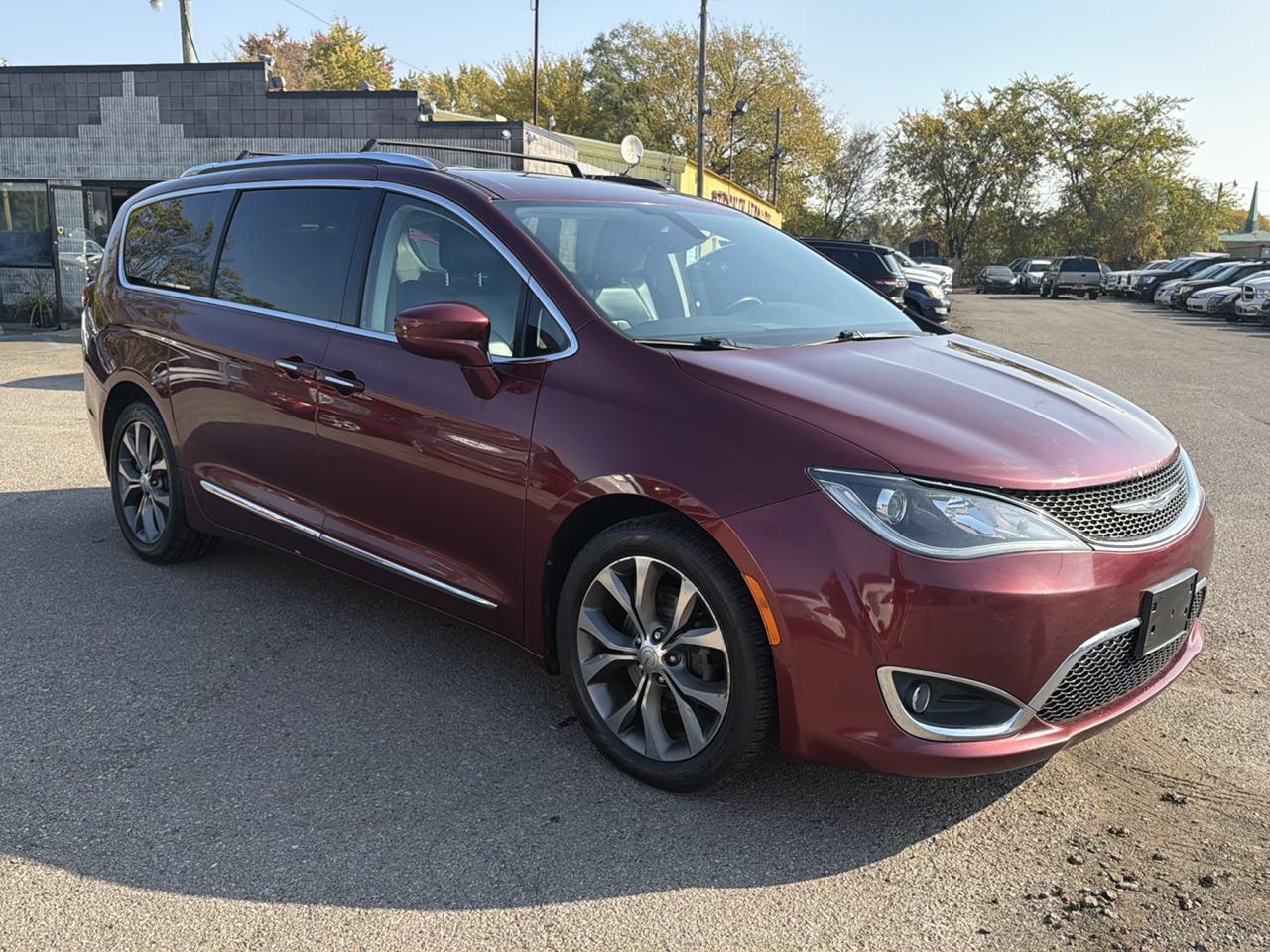 Chrysler Pacifica Touring-L Plus FWD 2017