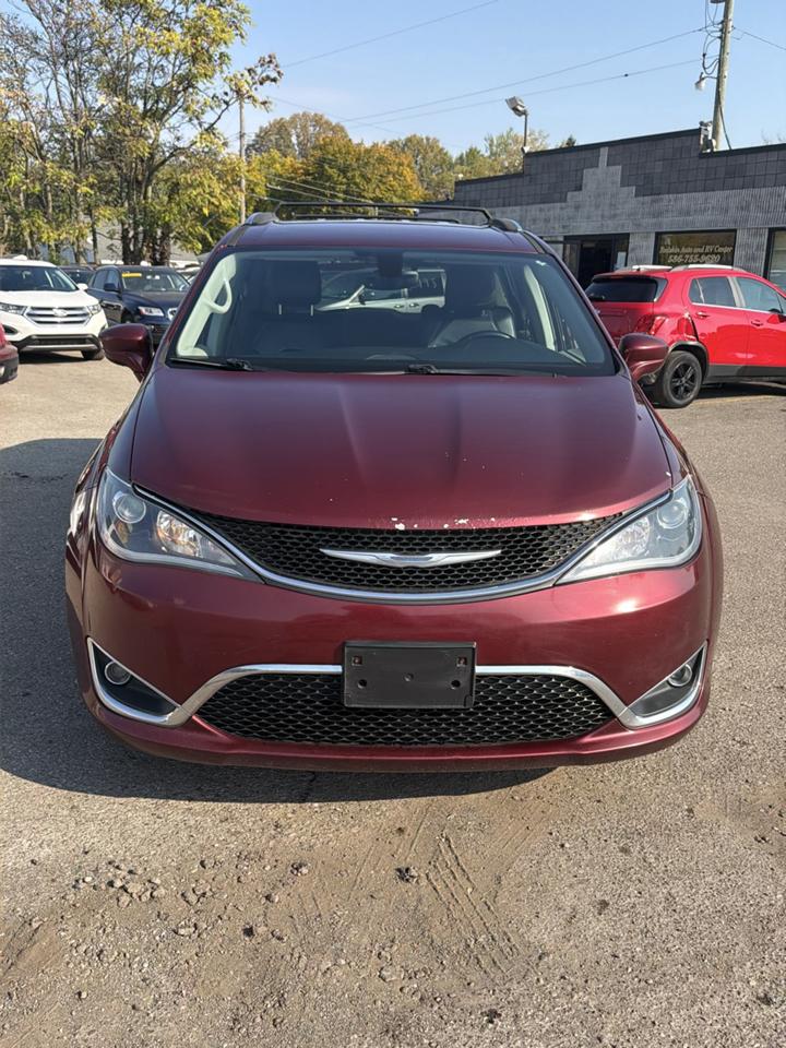 Chrysler Pacifica Touring-L Plus FWD 2017