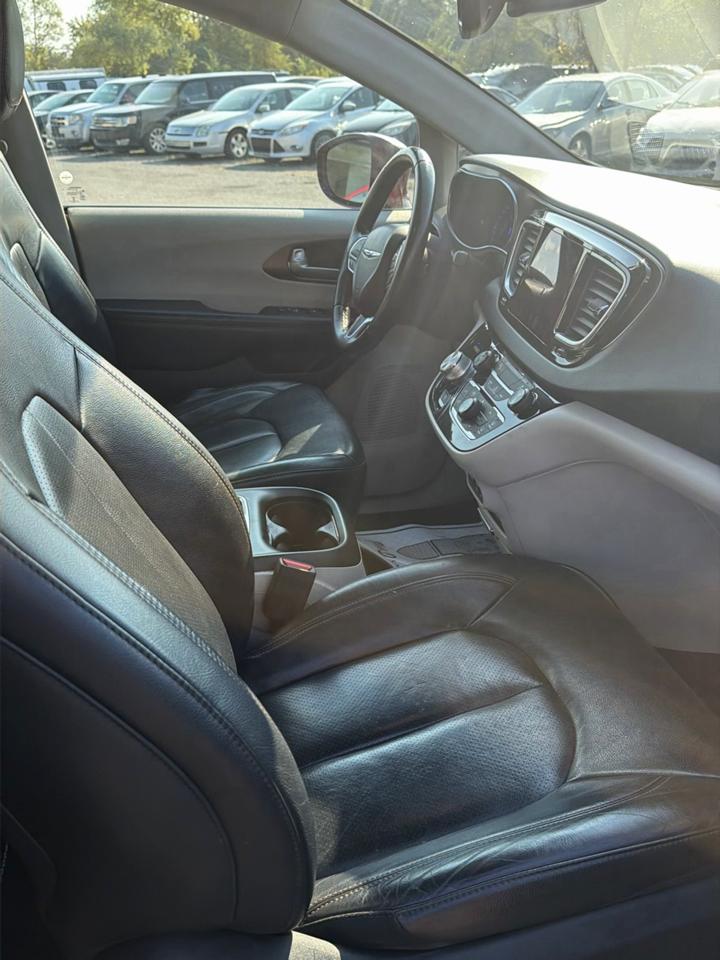 Chrysler Pacifica Touring-L Plus FWD 2017