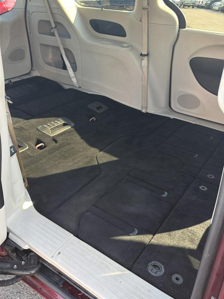 Chrysler Pacifica Touring-L Plus FWD 2017