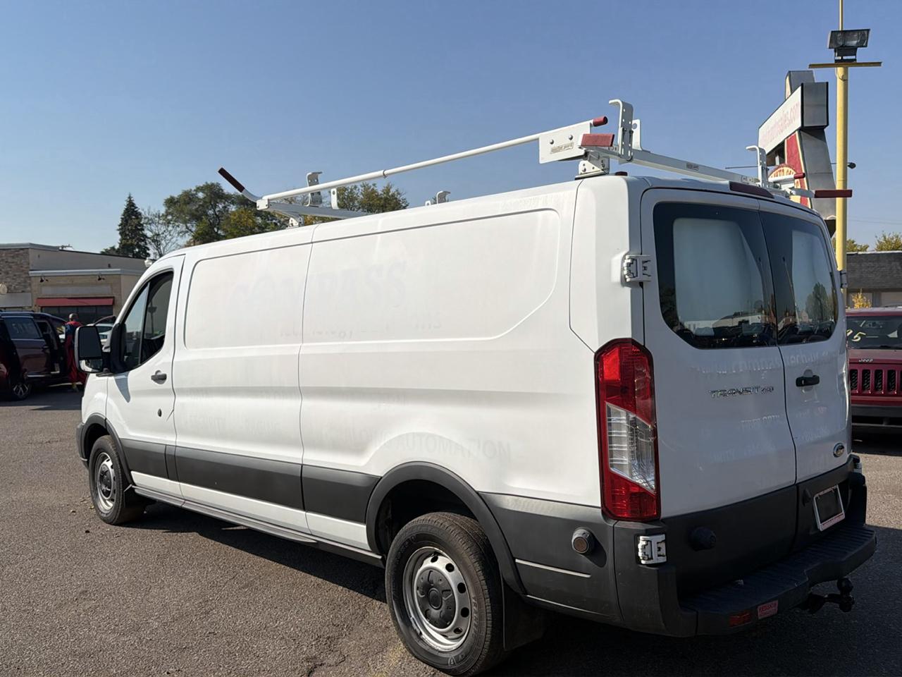 Ford Transit Van T-250 148" Low Rf 9000 GVWR Swing-Out RH Dr 2018