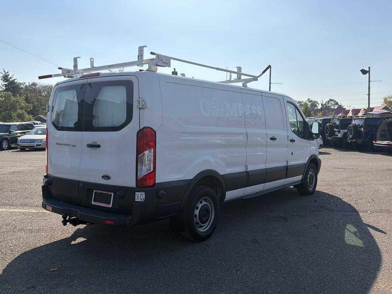 Ford Transit Van T-250 148" Low Rf 9000 GVWR Swing-Out RH Dr 2018