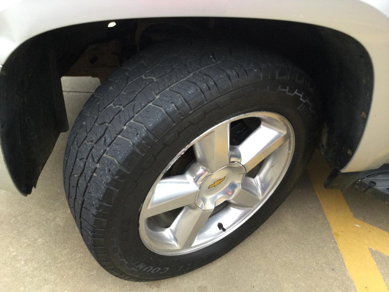 Chevrolet Suburban 1500 2010