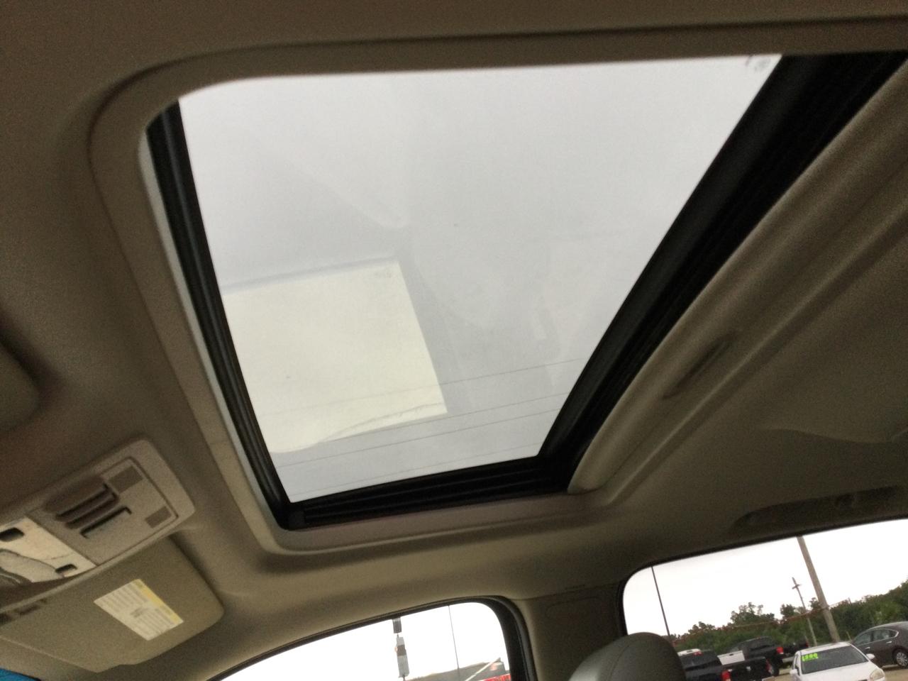 Chevrolet Suburban 1500 2010