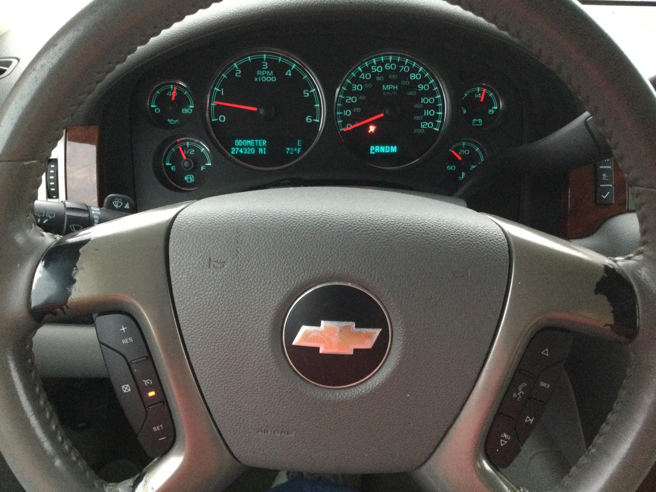 Chevrolet Suburban 1500 2010