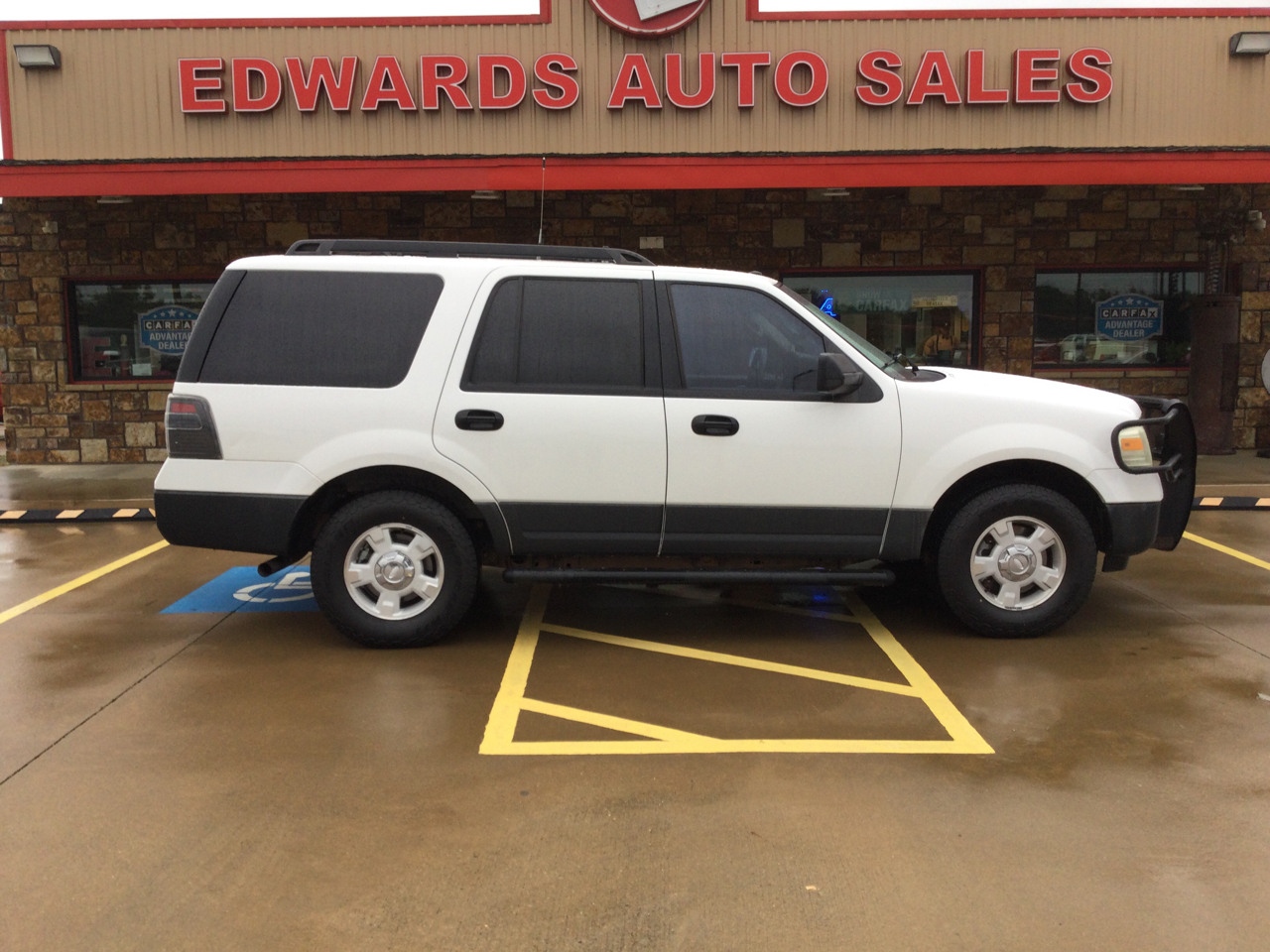 Ford Expedition 2WD 4dr XL 2011 Ford Expedition 2WD 4dr XL 2011