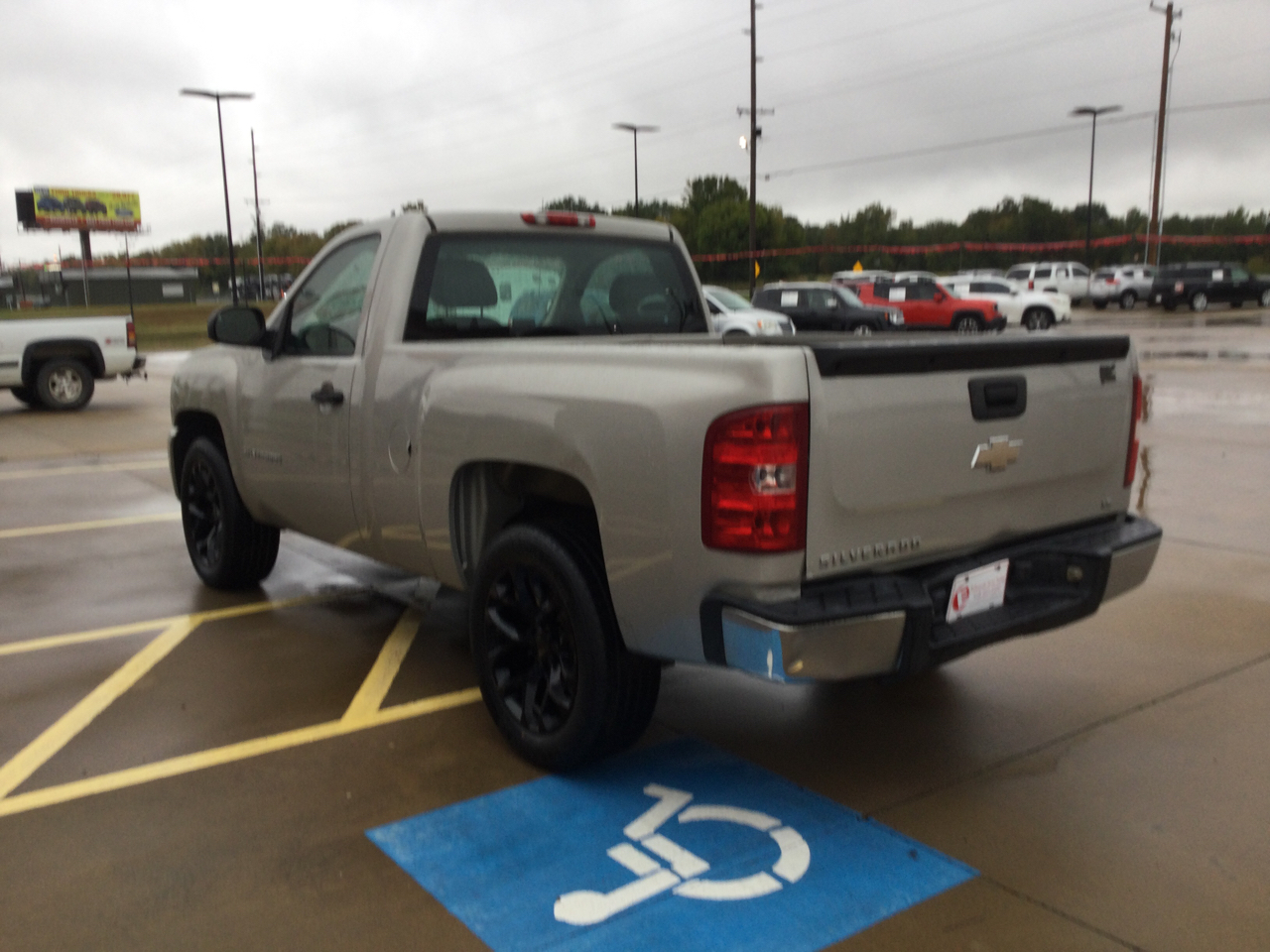Chevrolet Silverado 1500 2WD Reg Cab 119.0" Work Truck 2008 Chevrolet Silverado 1500 2WD Reg Cab 119.0" Work Truck 2008