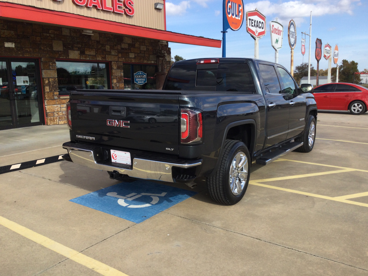GMC Sierra 1500 2WD Crew Cab 143.5" SLT 2017