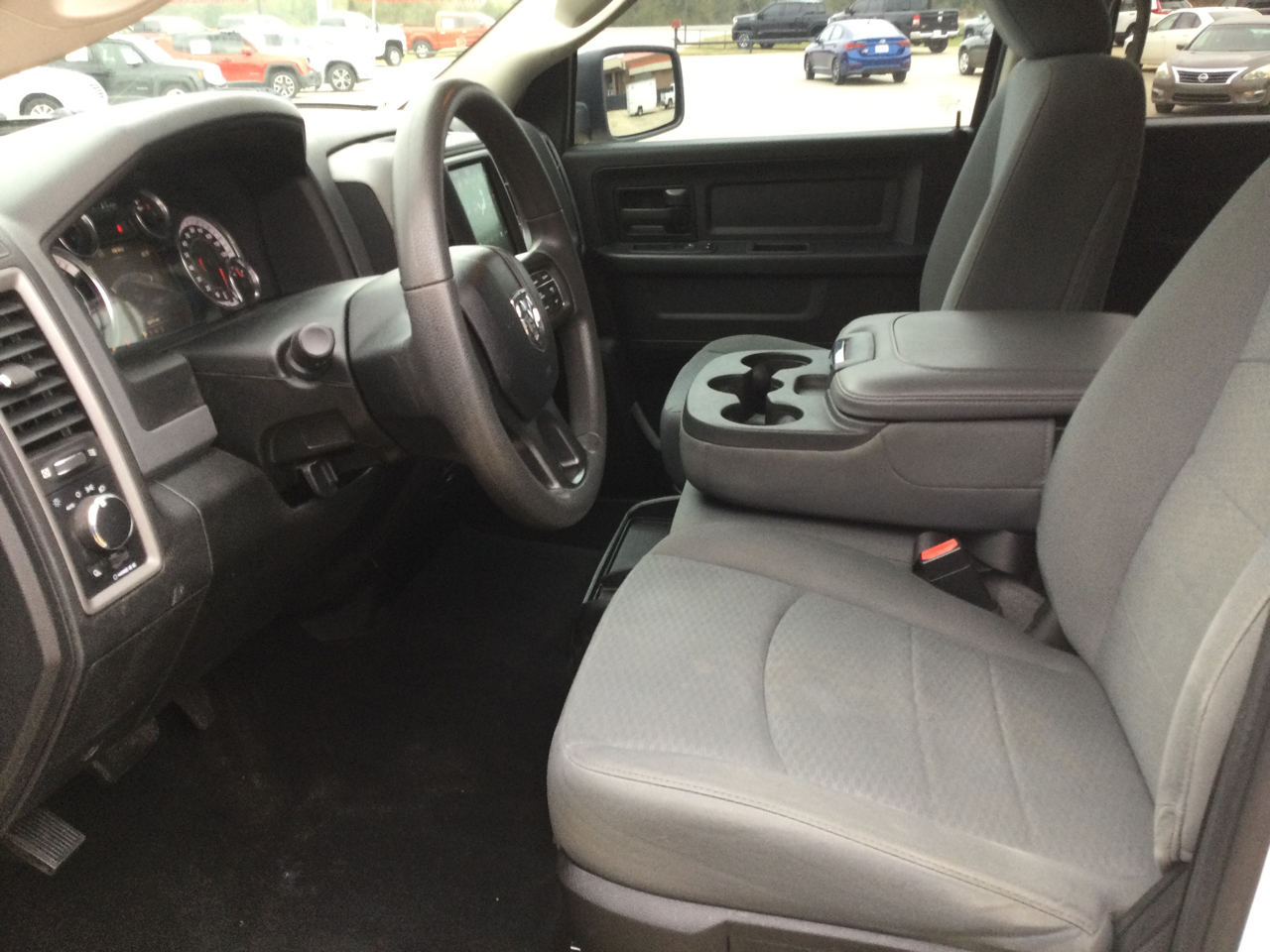 RAM 1500 Classic Tradesman 4x4 Crew Cab 5'7" Box 2019