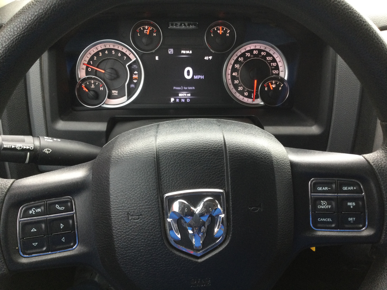 RAM 1500 Classic Tradesman 4x4 Crew Cab 5'7" Box 2019