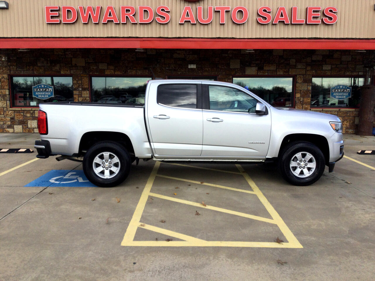 Chevrolet Colorado 2WD Crew Cab 128.3" WT 2017