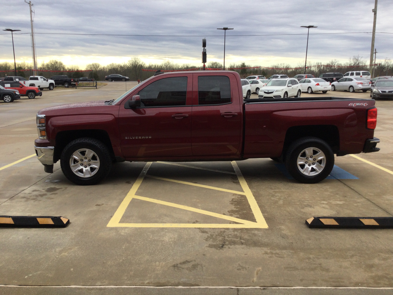 Chevrolet Silverado 1500 4WD Double Cab 143.5" LT w/1LT 2015