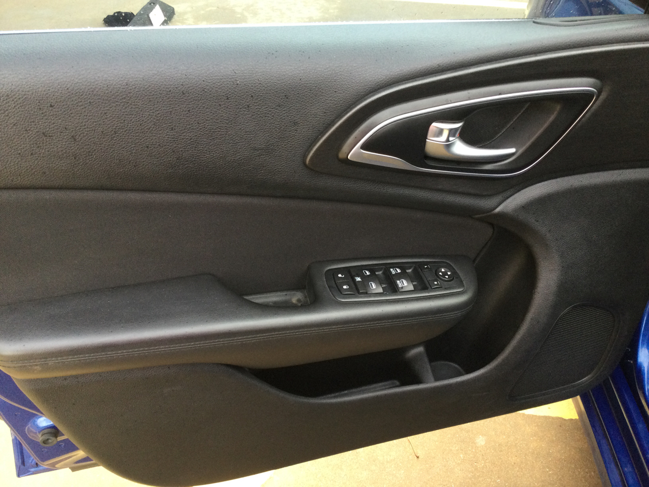 Chrysler 200 4dr Sdn Limited FWD 2016