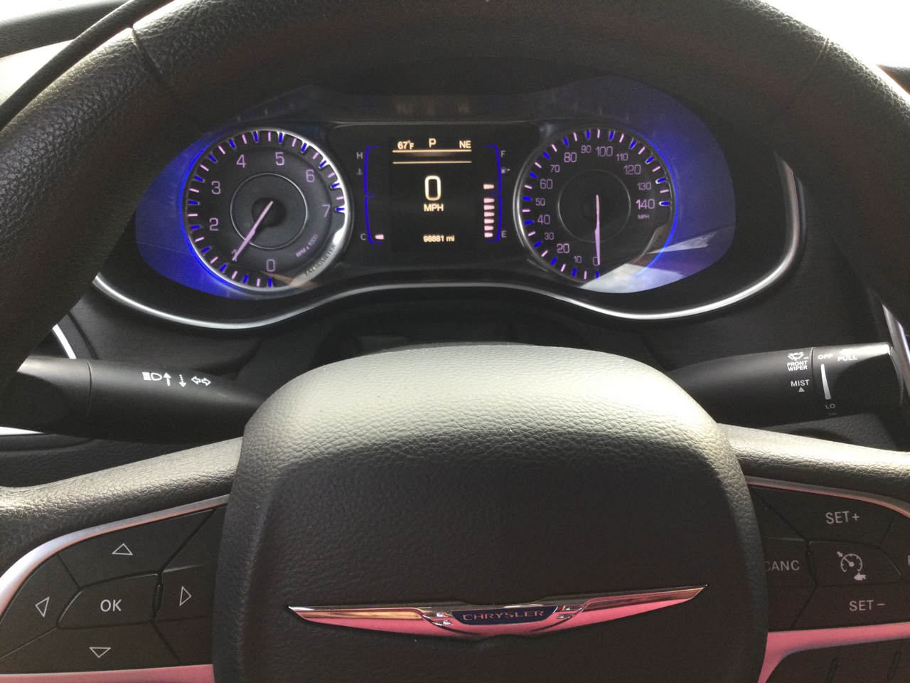 Chrysler 200 4dr Sdn Limited FWD 2016