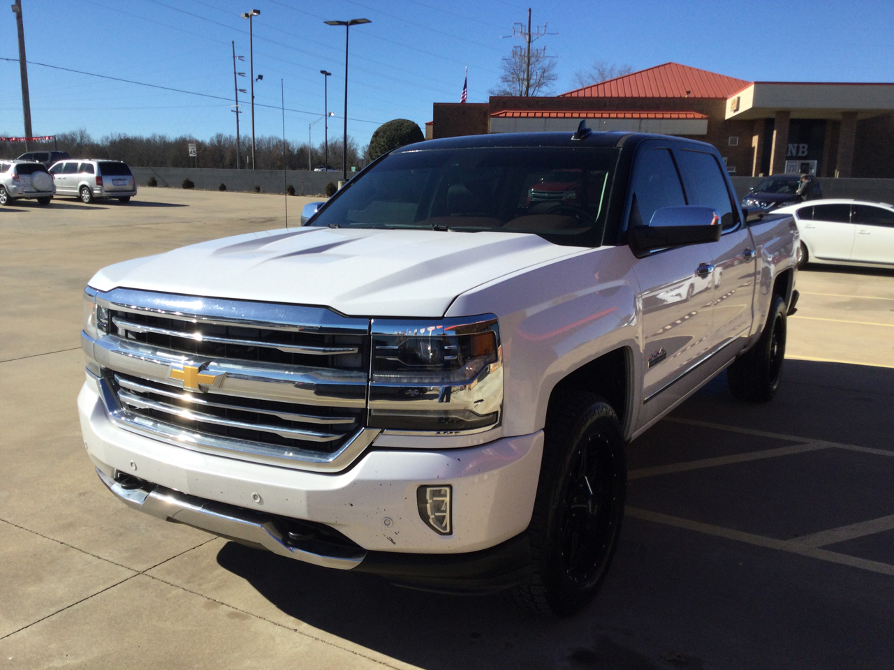 Chevrolet Silverado 1500 4WD Crew Cab 143.5" High Country 2016