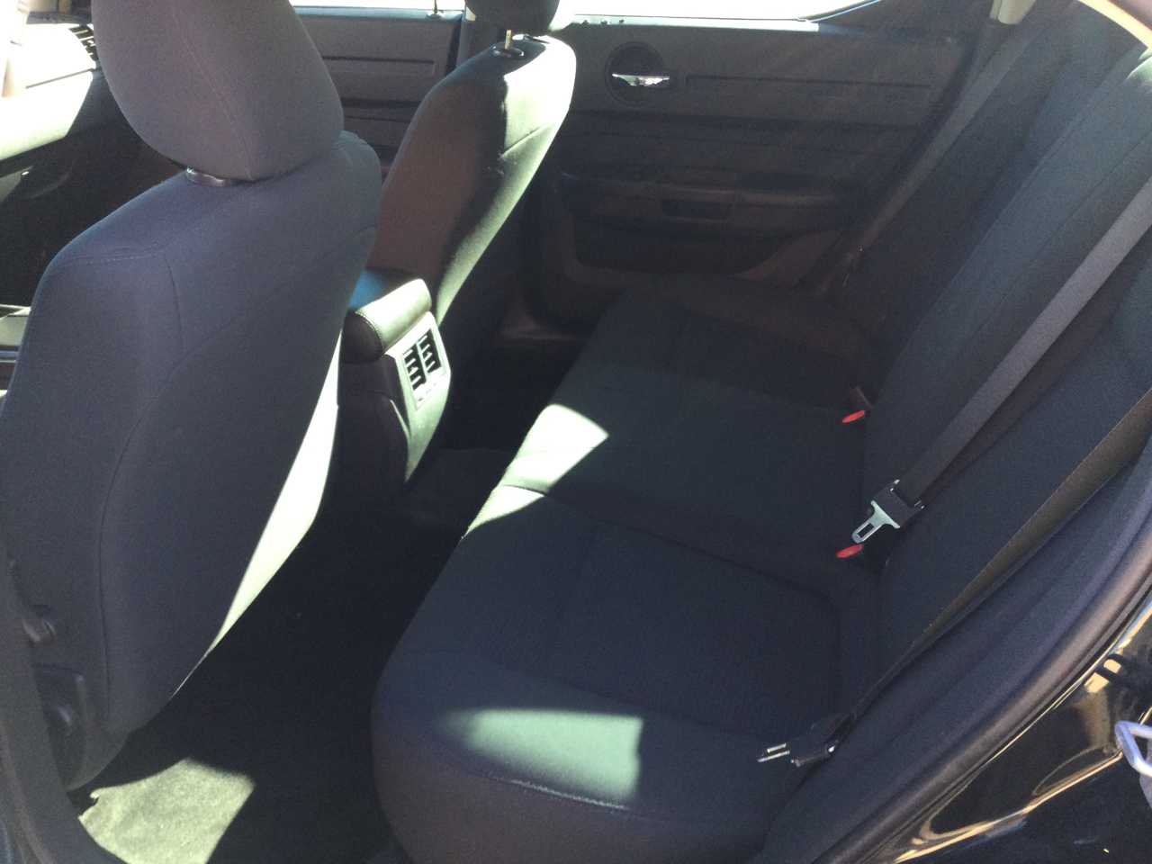 Dodge Charger 4dr Sdn Police RWD 2010