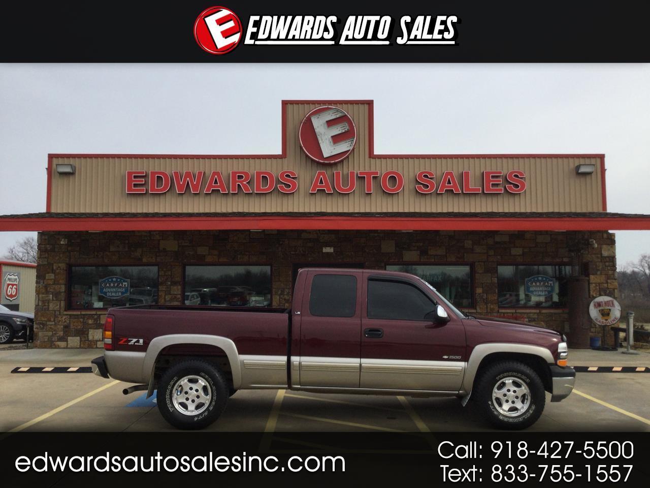 2000 Chevrolet Silverado 1500 4dr Ext Cab 143.5" WB 4WD LS
