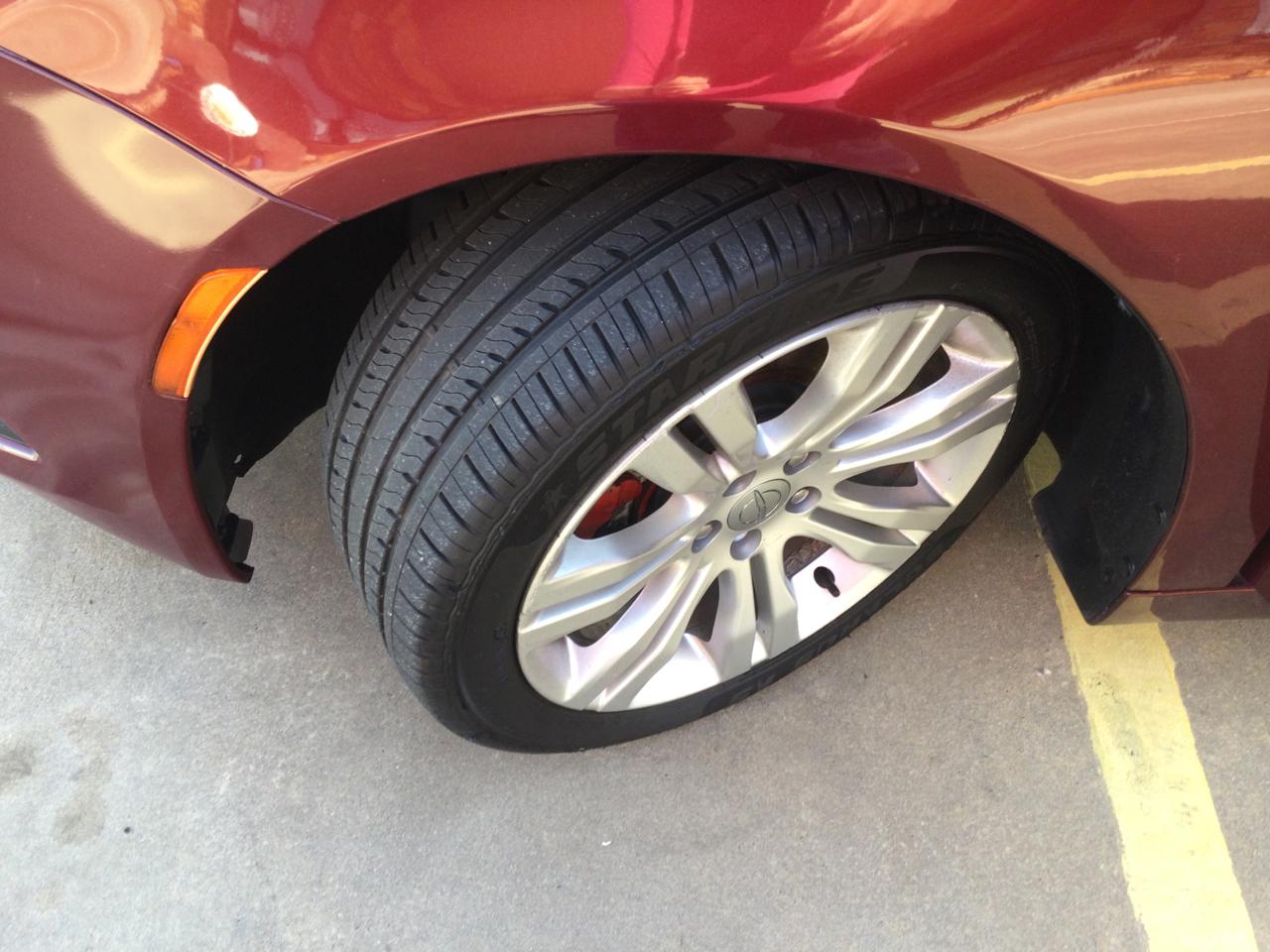 Chrysler 200 4dr Sdn S AWD 2016