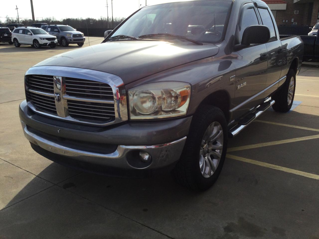 Dodge Ram 1500 4WD Quad Cab 140.5" SLT 2008