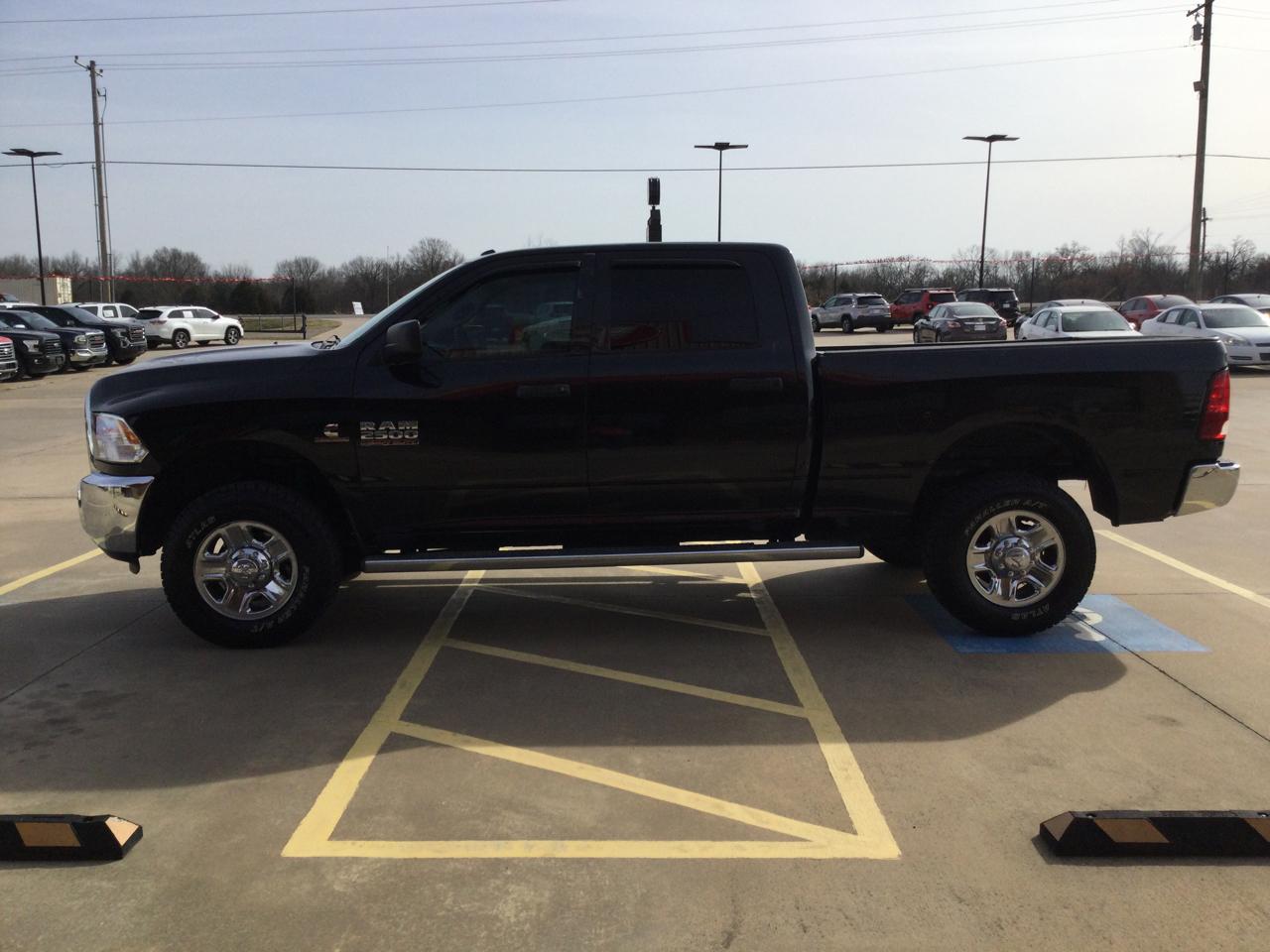 RAM 2500 4WD Crew Cab 149" Tradesman 2016