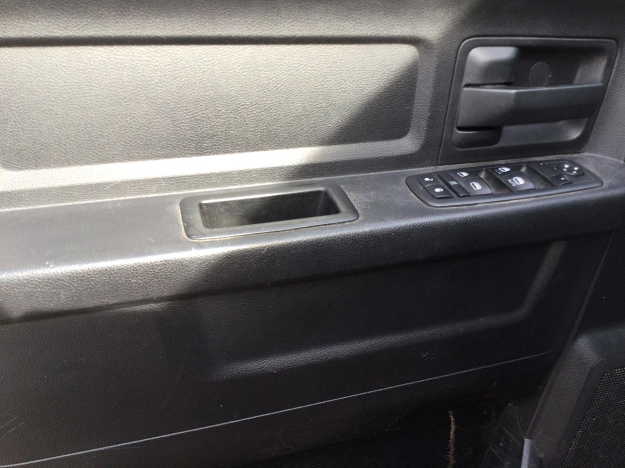 RAM 2500 4WD Crew Cab 149" Tradesman 2016