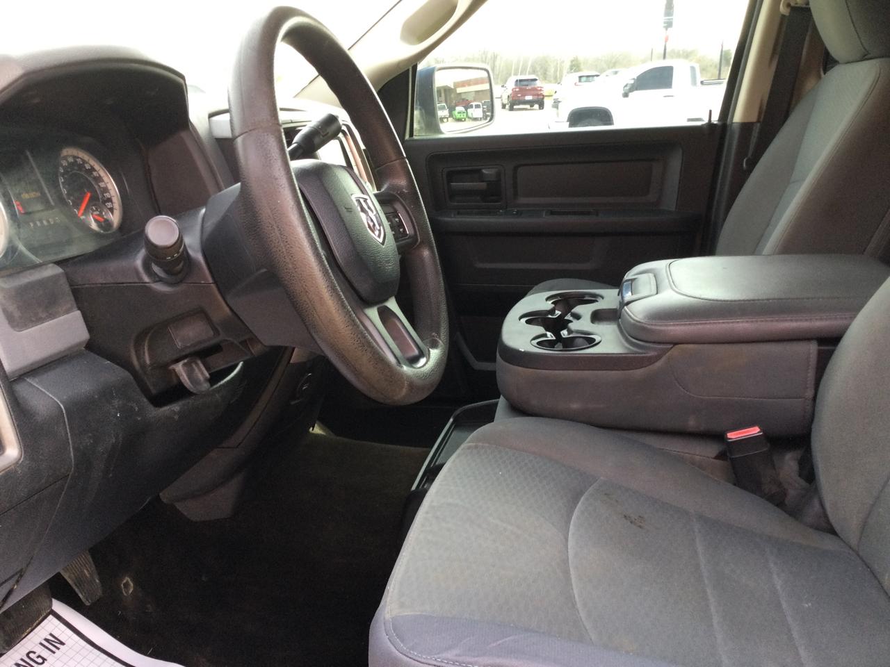 RAM 2500 4WD Crew Cab 149" Tradesman 2016